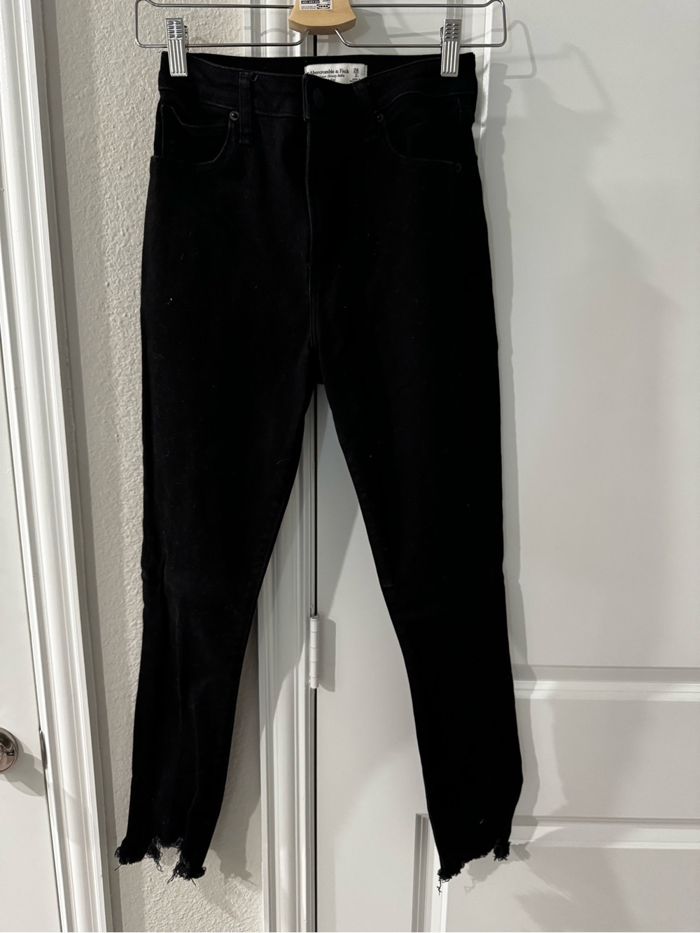Abercrombie Black High-Rise Women’s Jeans